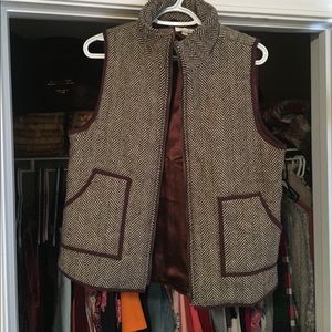Boutique women’s herringbone vest
